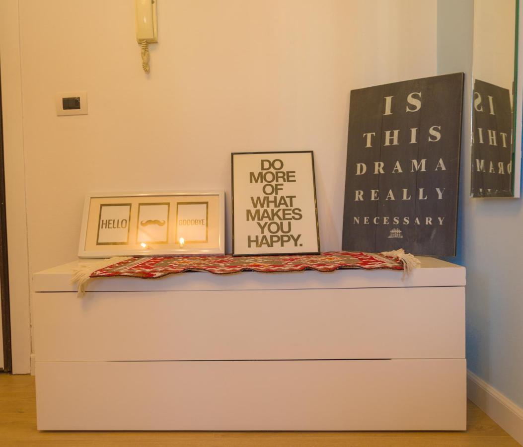 Bright Apartment Close To City Center Tirana Kültér fotó