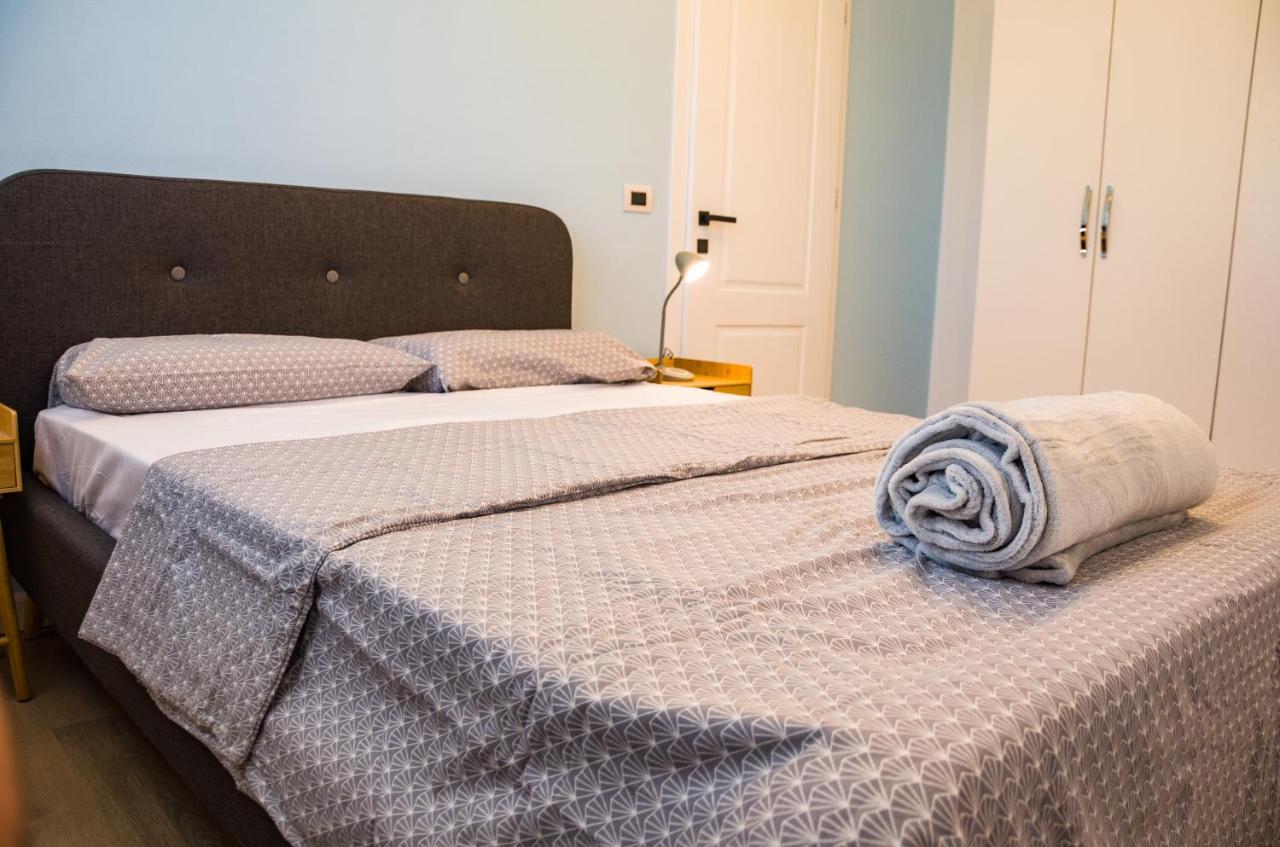 Bright Apartment Close To City Center Tirana Kültér fotó