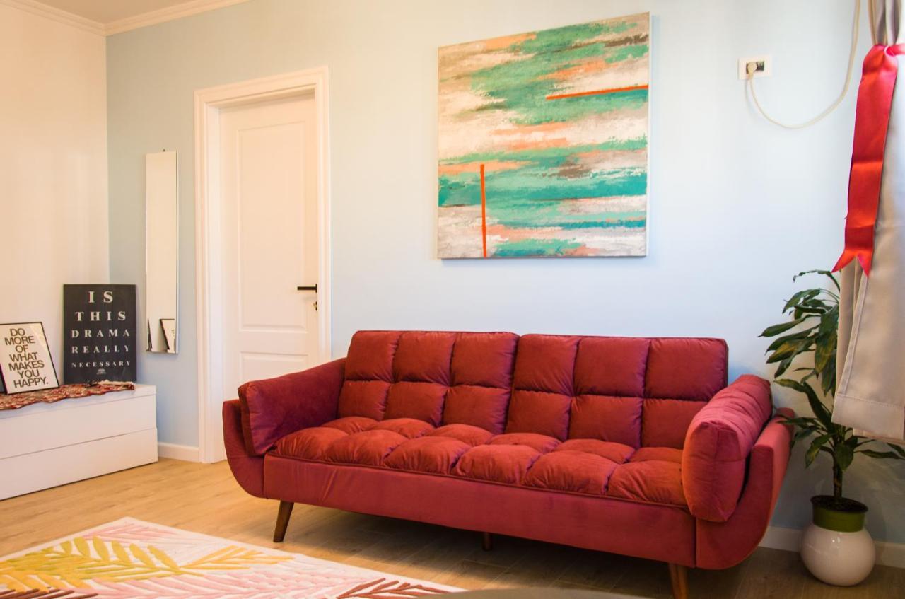 Bright Apartment Close To City Center Tirana Kültér fotó